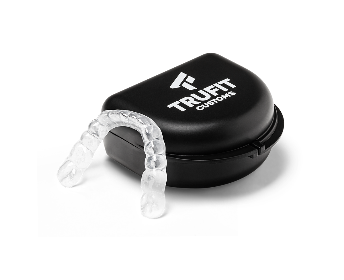 TRUFIT custom clear retainer in black carrying case – 3D-printed replacement teeth retainer