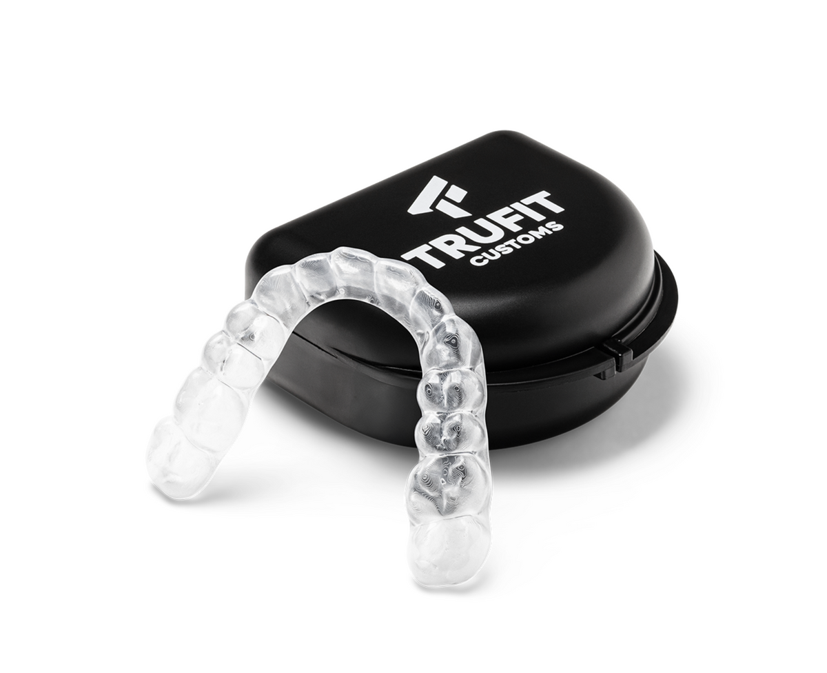 TRUFIT custom night guard in black case – slim 3D-printed mouthguard for teeth grinding and clenching